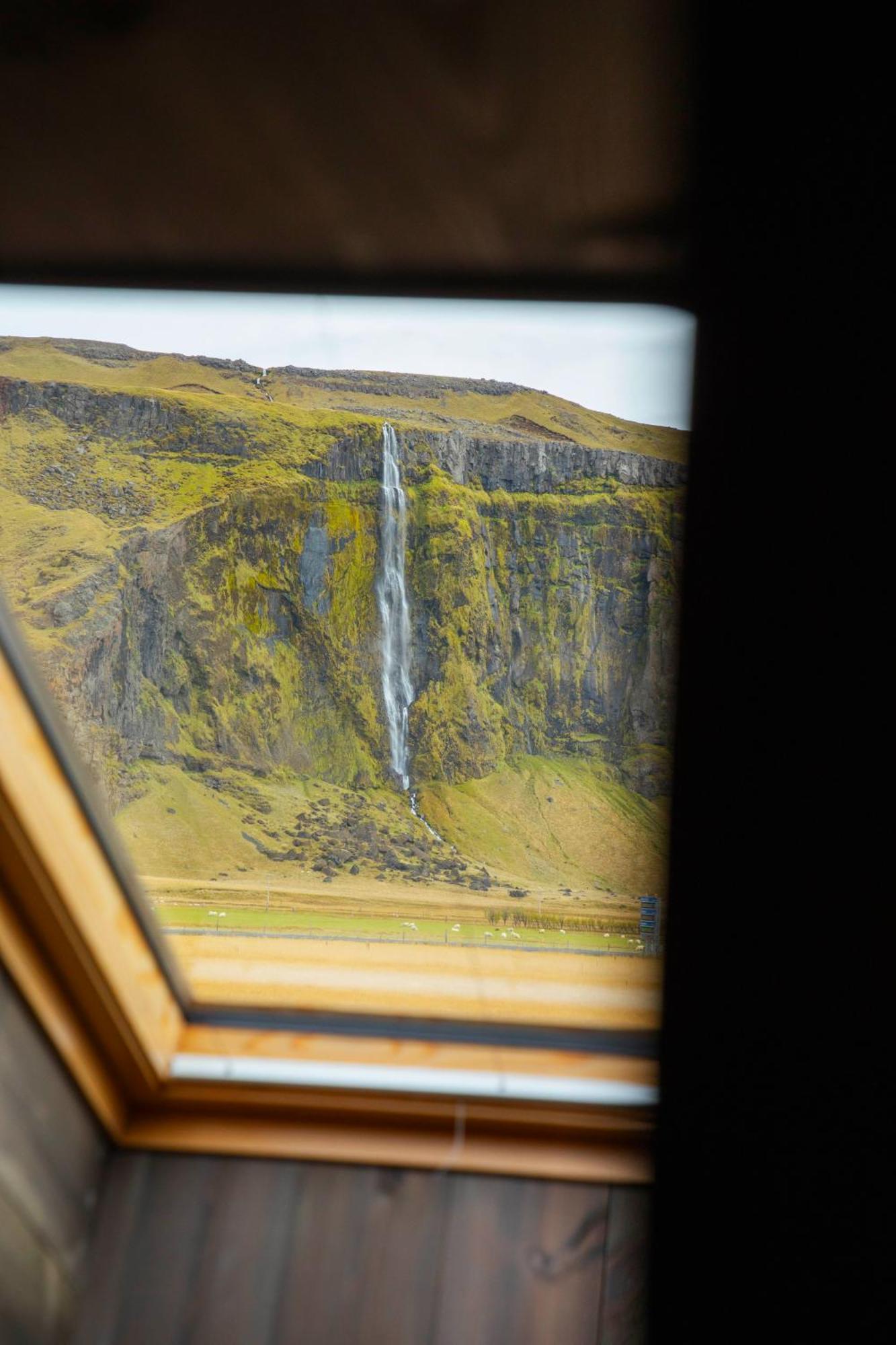 Seljalandsfoss Horizons Villa Hvolsvollur Bagian luar foto