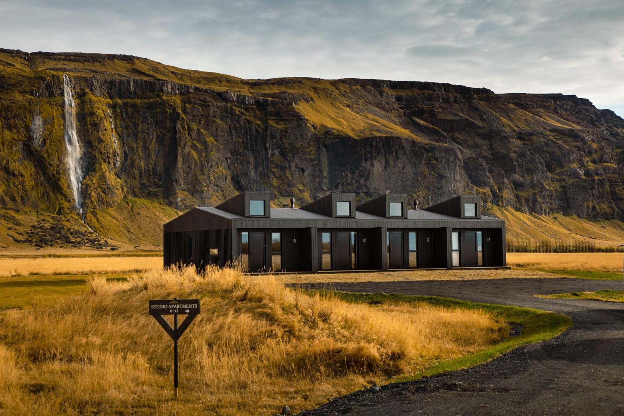 Seljalandsfoss Horizons Villa Hvolsvollur Bagian luar foto