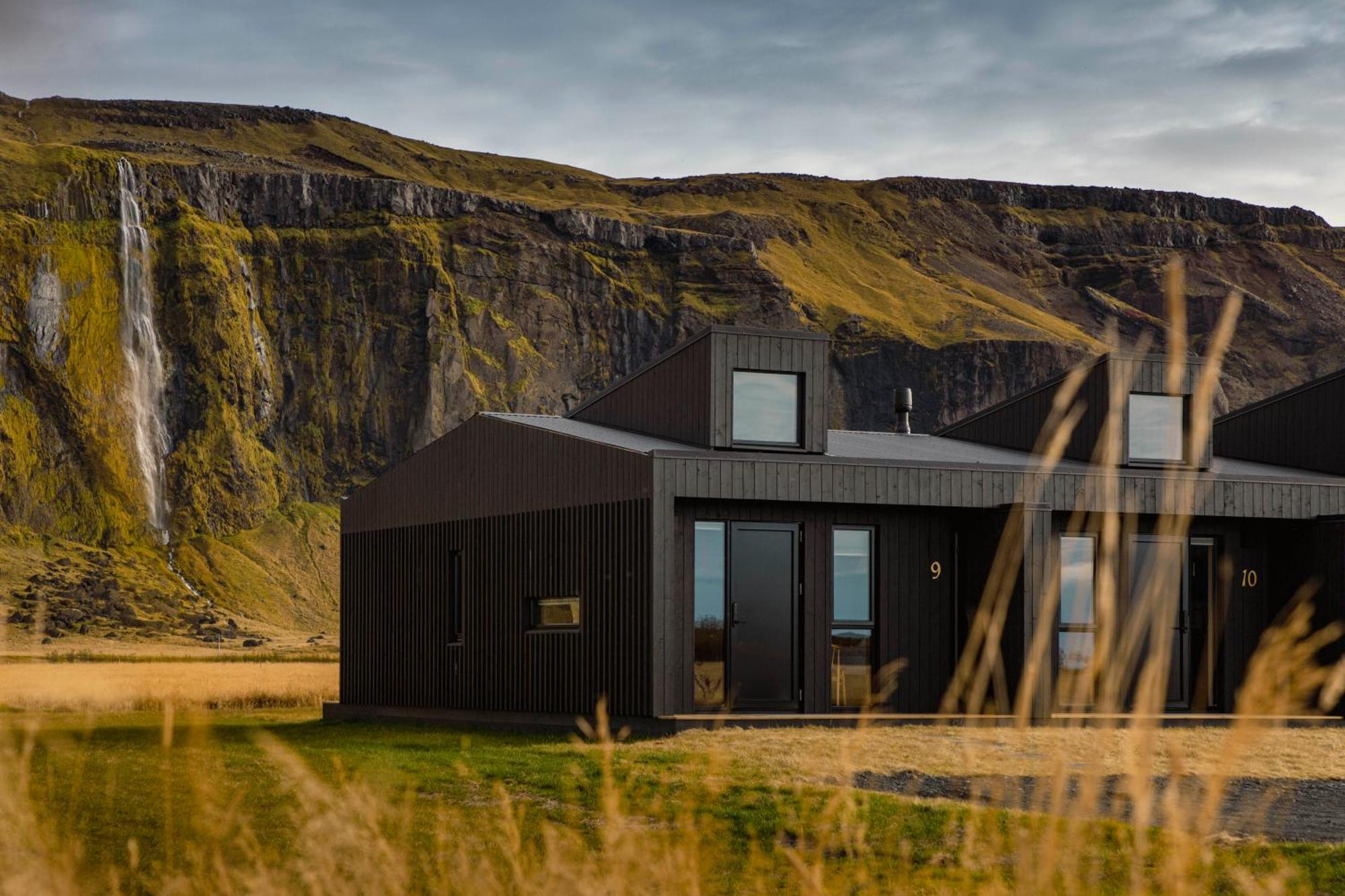 Seljalandsfoss Horizons Villa Hvolsvollur Bagian luar foto